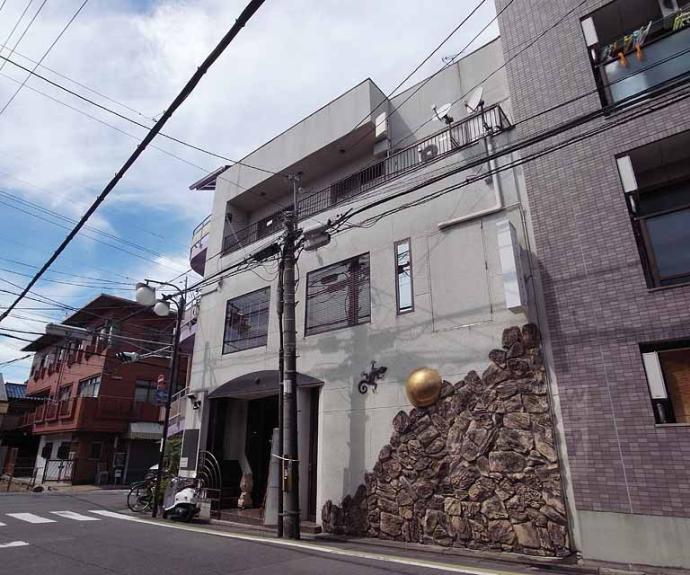 【バドワール墨染】間取