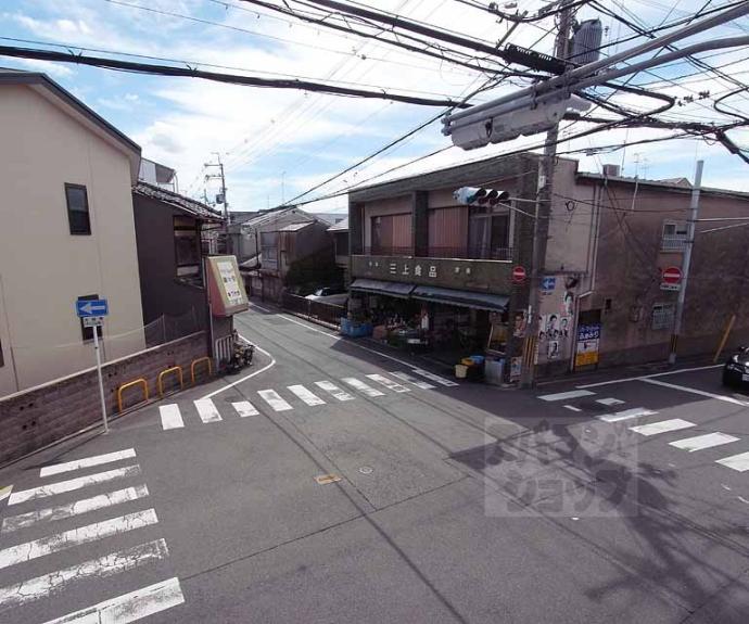 【バドワール墨染】間取