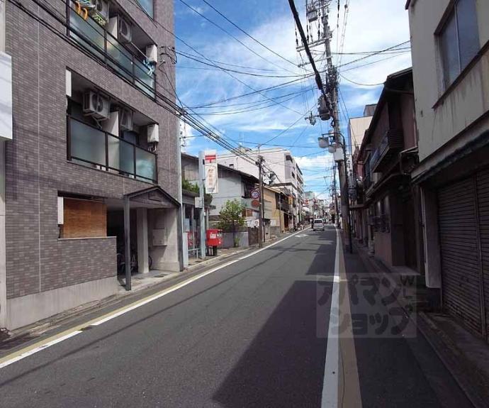 【バドワール墨染】間取