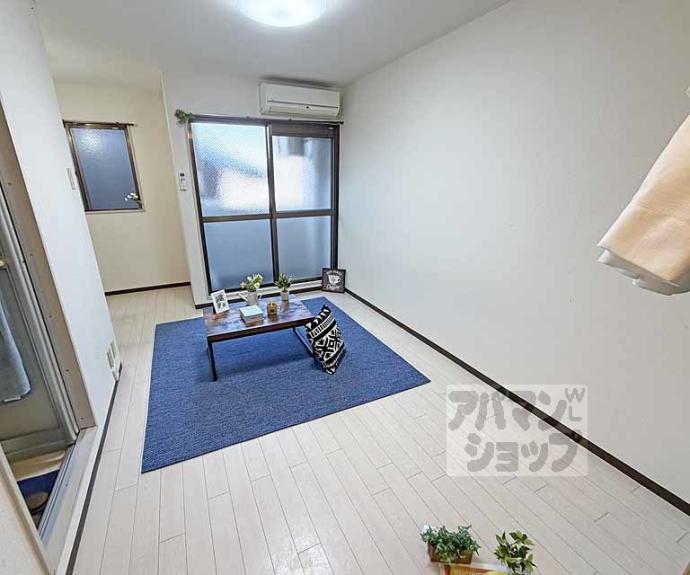 【バドワール墨染】間取