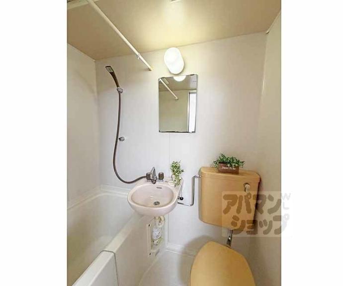 【バドワール墨染】間取