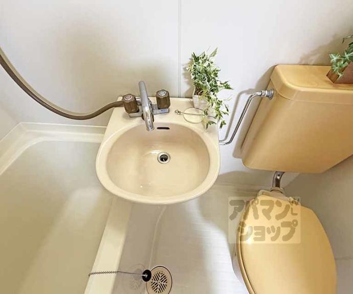 【バドワール墨染】間取