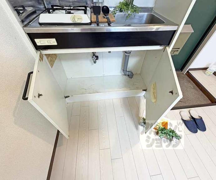 【バドワール墨染】間取