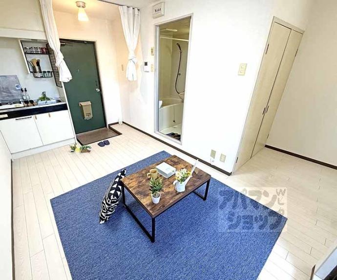 【バドワール墨染】間取