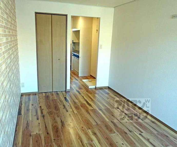 【ＰＡＲＴＩＲ（パルティール）】間取