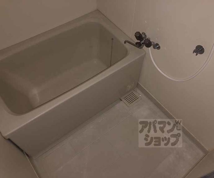 【ヴェルデ三番館】間取