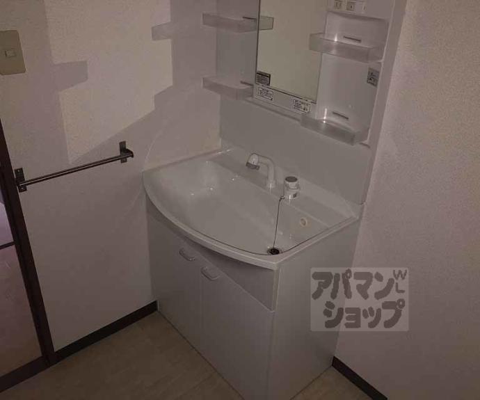 【ヴェルデ三番館】間取