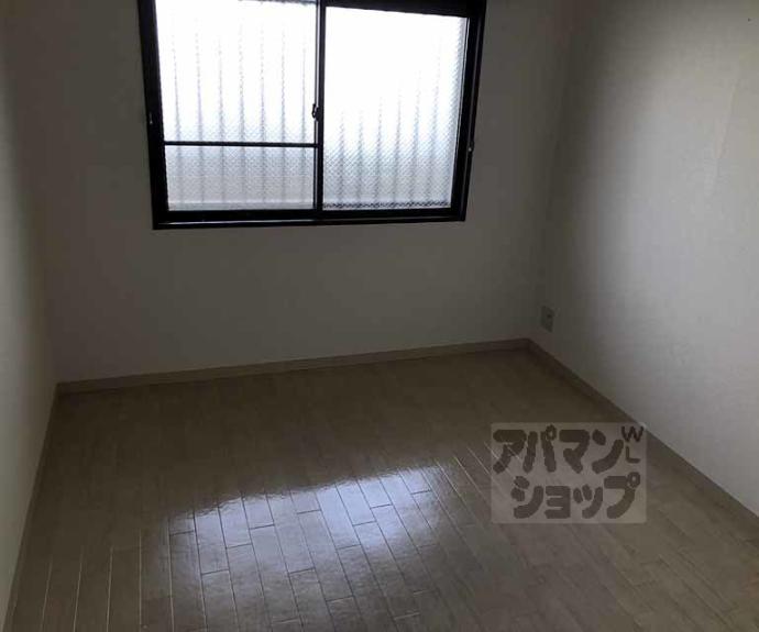 【ヴェルデ三番館】間取