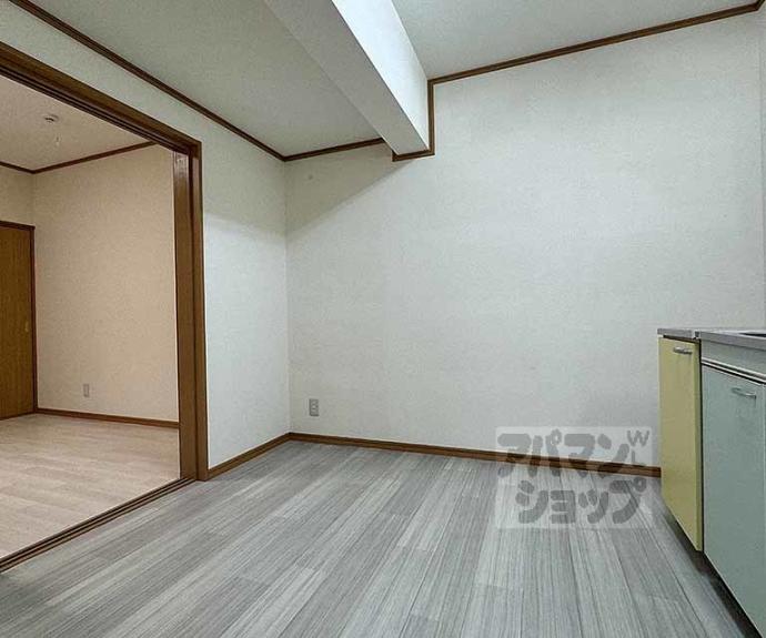 【西ノ京御輿岡町２０－１６貸家】間取