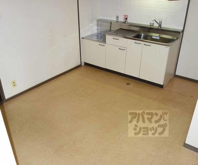 【エバーグリーン嵐山】間取