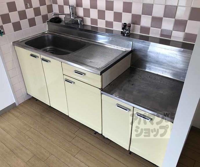 【メイプルリーフ桂】間取