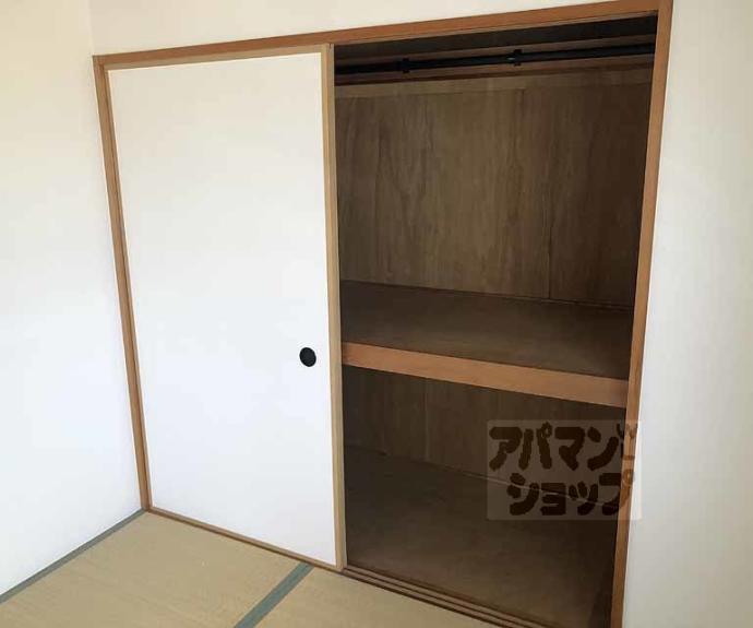 【メイプルリーフ桂】間取