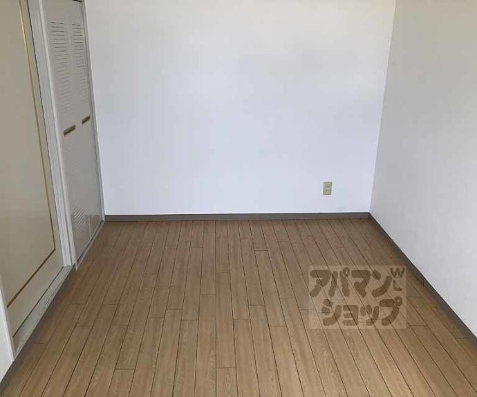 【メイプルリーフ桂】間取