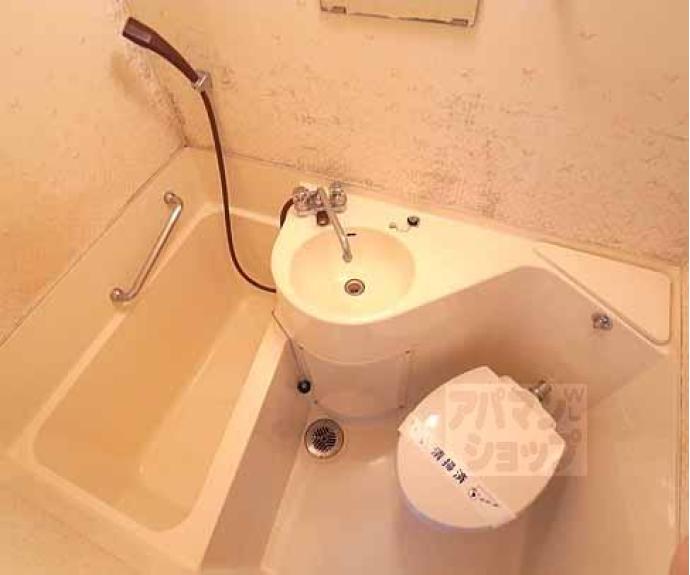 【エントピア嵯峨】間取