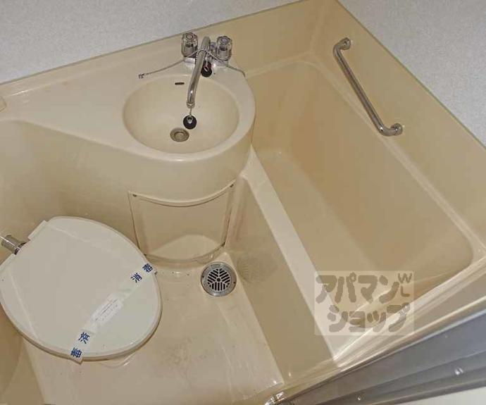 【エントピア嵯峨】間取