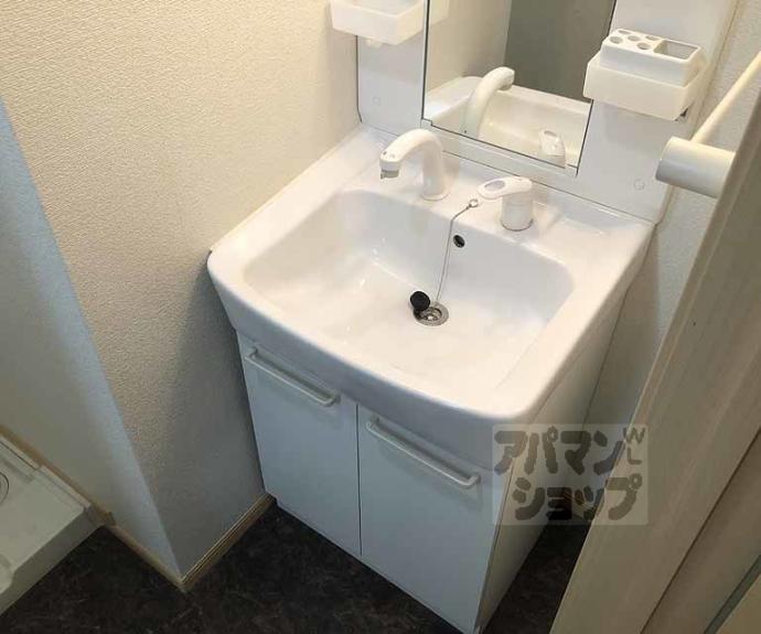 【ヴィラ　フォンテーヌ　桂川】間取