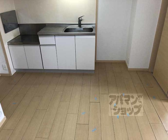 【ヴィラ　フォンテーヌ　桂川】間取