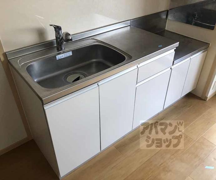 【ヴィラ　フォンテーヌ　桂川】間取