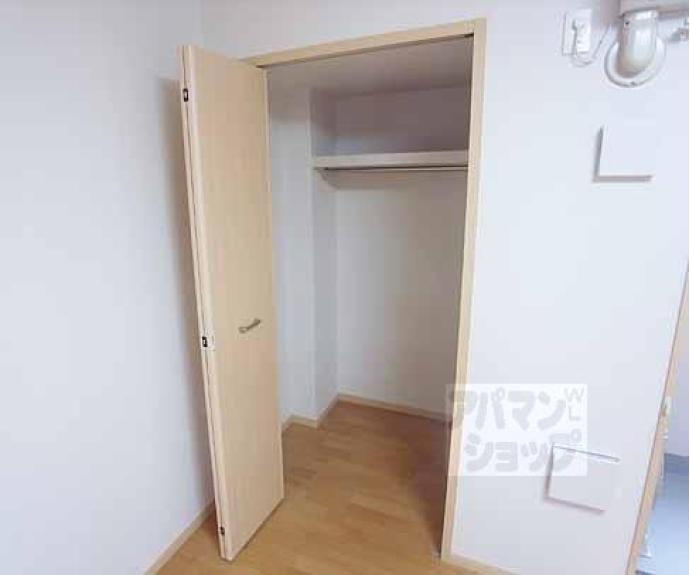 【ヴィラ　フォンテーヌ　桂川】間取