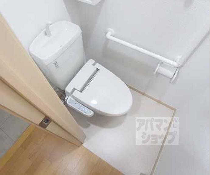 【ヴィラ　フォンテーヌ　桂川】間取