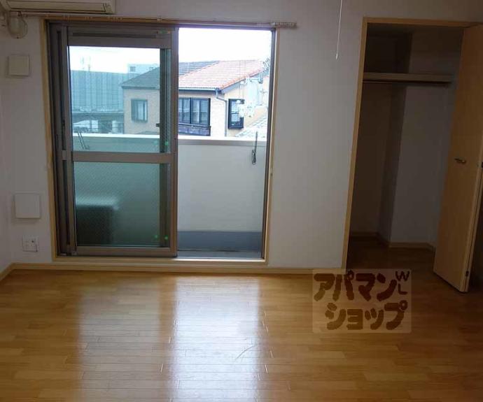 【ヴィラ　フォンテーヌ　桂川】間取