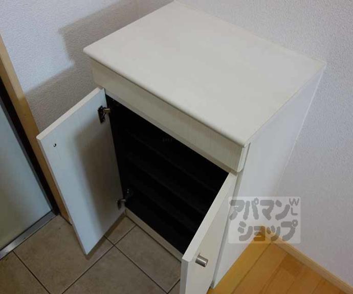 【ヴィラ　フォンテーヌ　桂川】間取