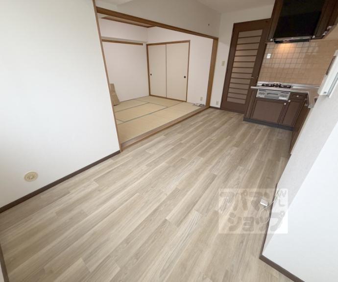 【グランド・ムール伏見桃山】間取