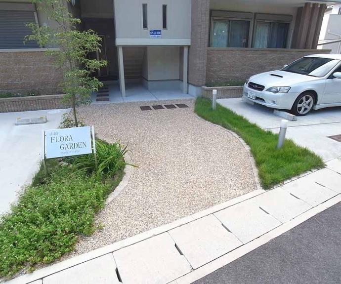 【山越FLORA GARDEN】間取