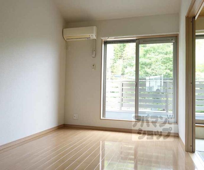 【山越ＦＬＯＲＡ　ＧＡＲＤＥＮ】間取