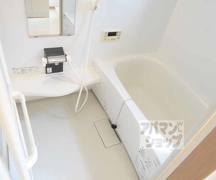 【山越ＦＬＯＲＡ　ＧＡＲＤＥＮ】間取