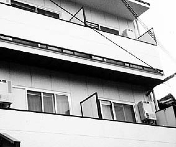 【深草野手町貸家】