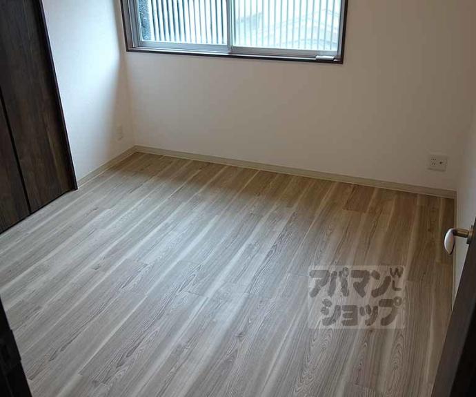 【ラ・ティーダ上桂】間取