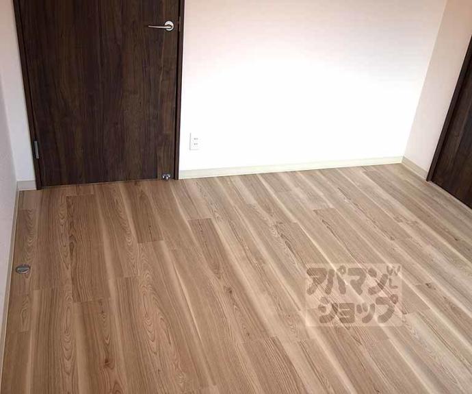 【ラ・ティーダ上桂】間取