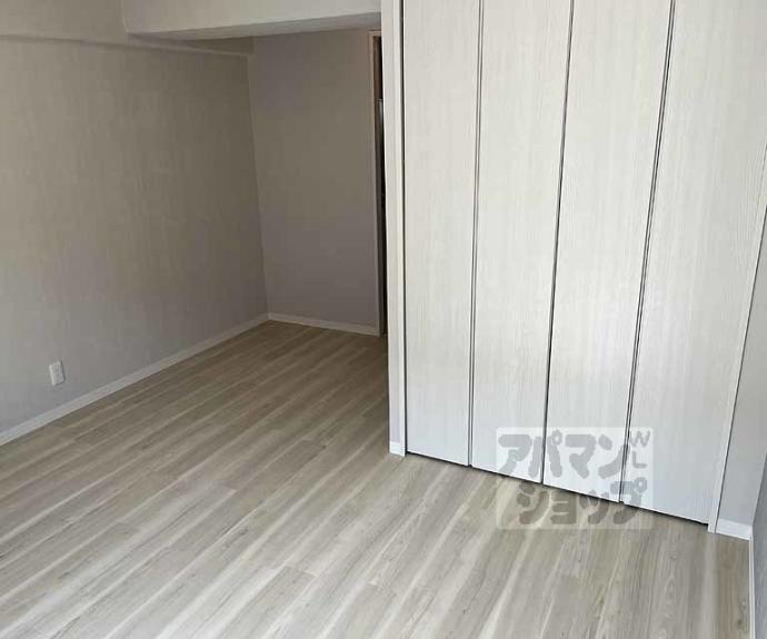 【ラ・ティーダ上桂】間取