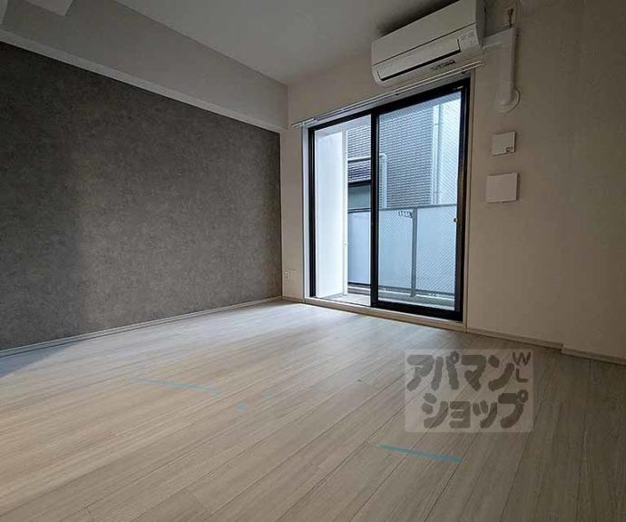 【ブランシエスタ西京極】間取