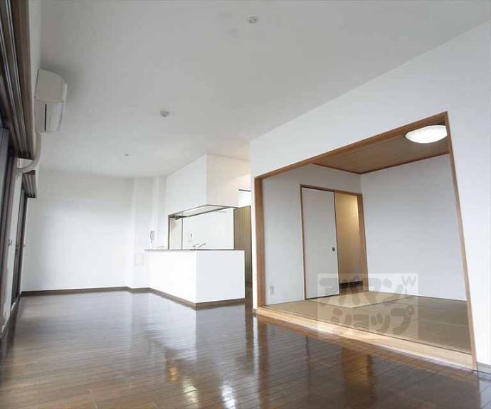 【サンシティ桂坂ロイヤル参番館】間取