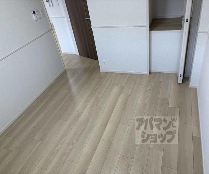 【クレメント上桂】間取