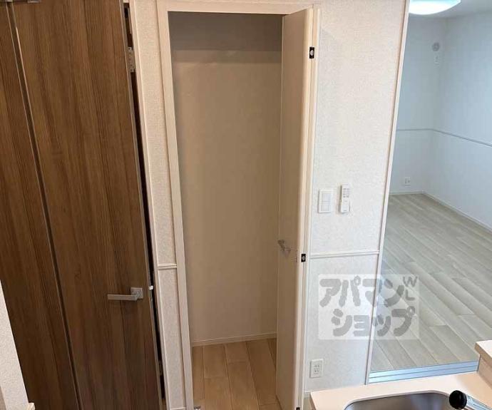 【クレメント上桂】間取