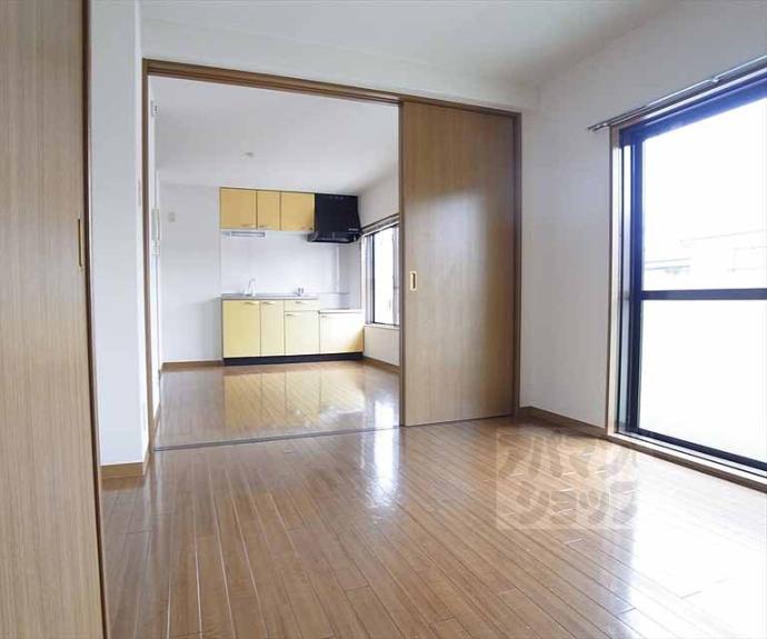 【シャトレーヌ桂】間取