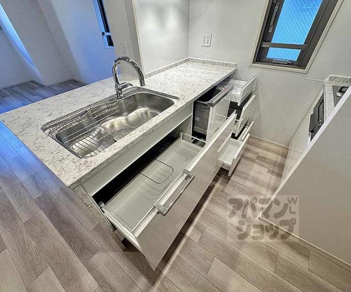 【ジオ京都堀川三条】間取