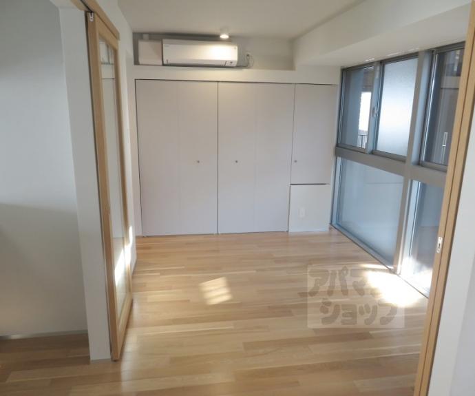 【シャリマー西大路】間取