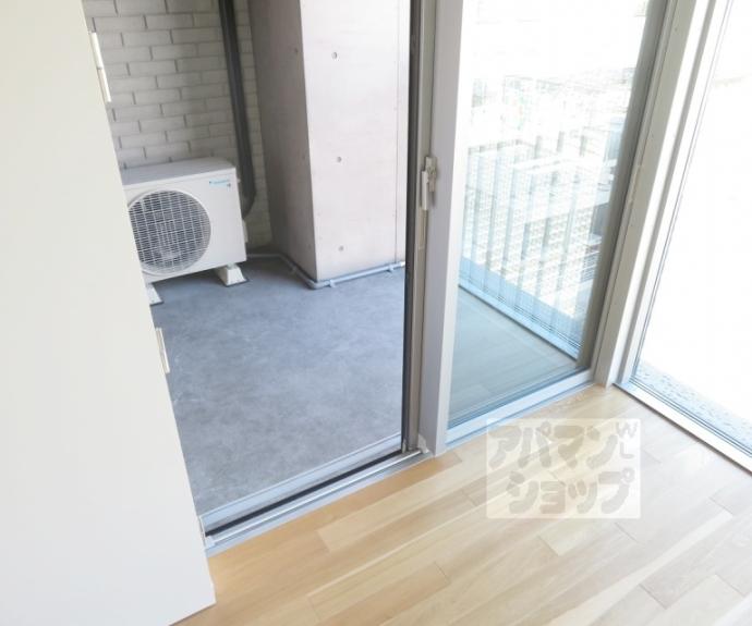 【シャリマー西大路】間取