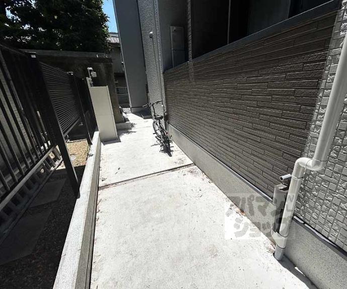 【フリーデン円町】