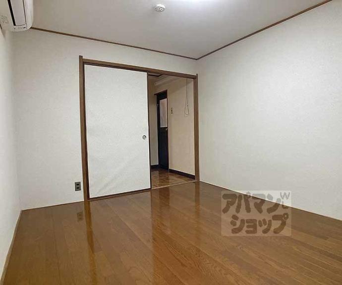 【リバーサイド　クロカワ】間取