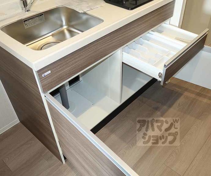 【エステムコート京都祥邸】間取