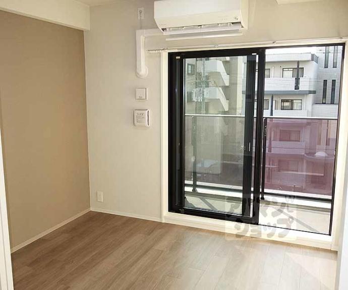 【エステムコート京都祥邸】間取