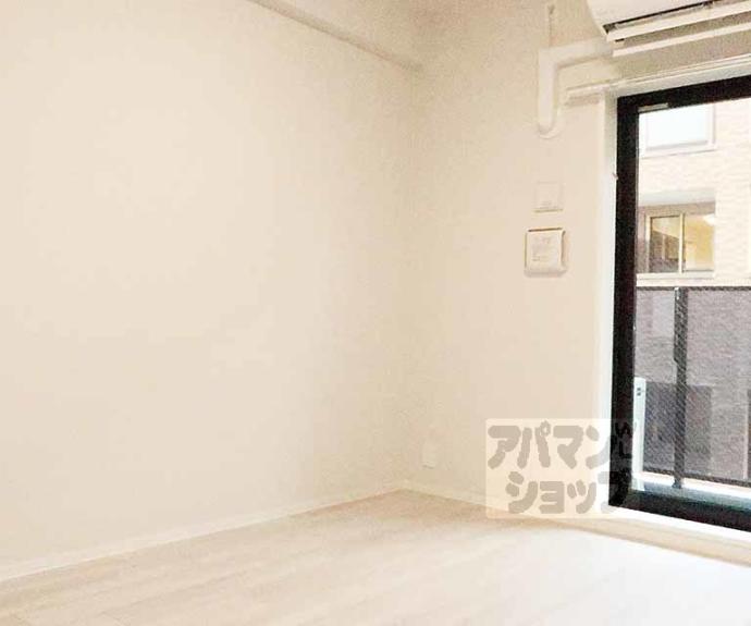 【エステムコート京都祥邸】間取