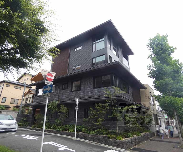 パーチェ岡崎神宮道
