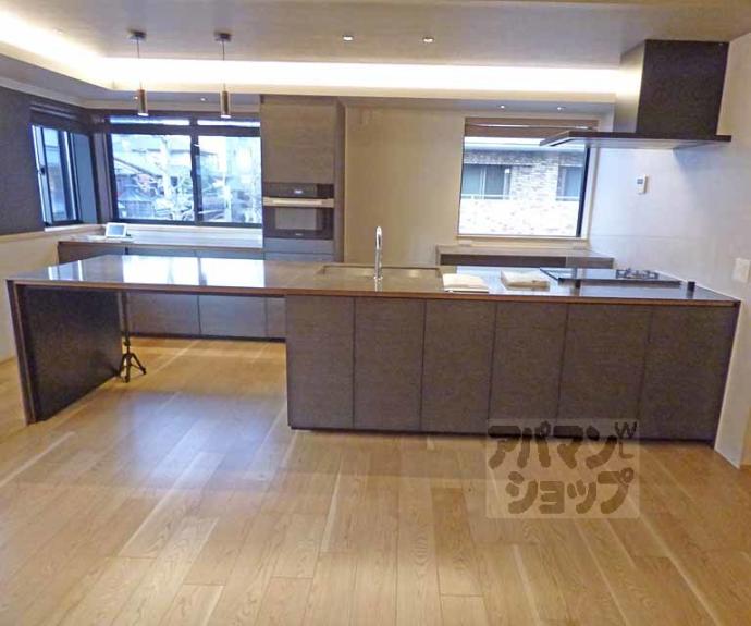 【パーチェ岡崎神宮道】間取