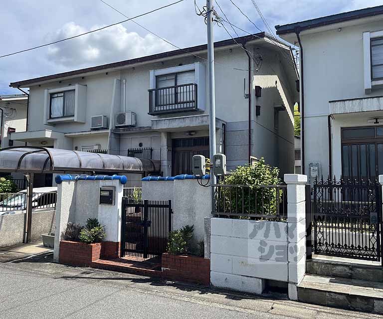 南福西町貸家